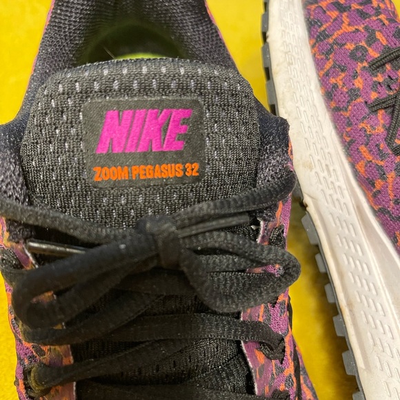 Nike women’s running shoes - Picture 2 of 7